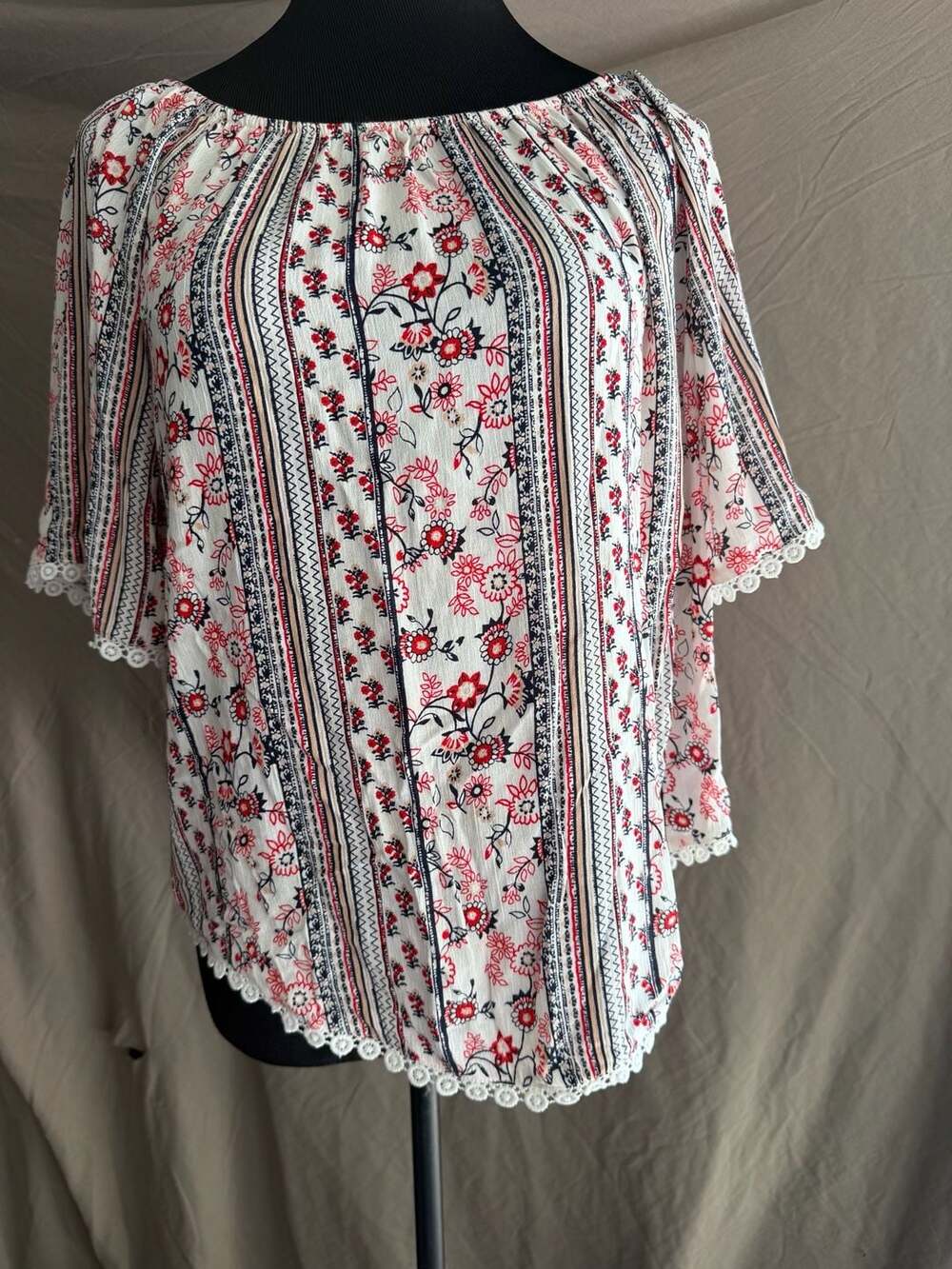Stem & Vine Women's Floral Striped Boho Peasant Top with Crochet Lace Hem